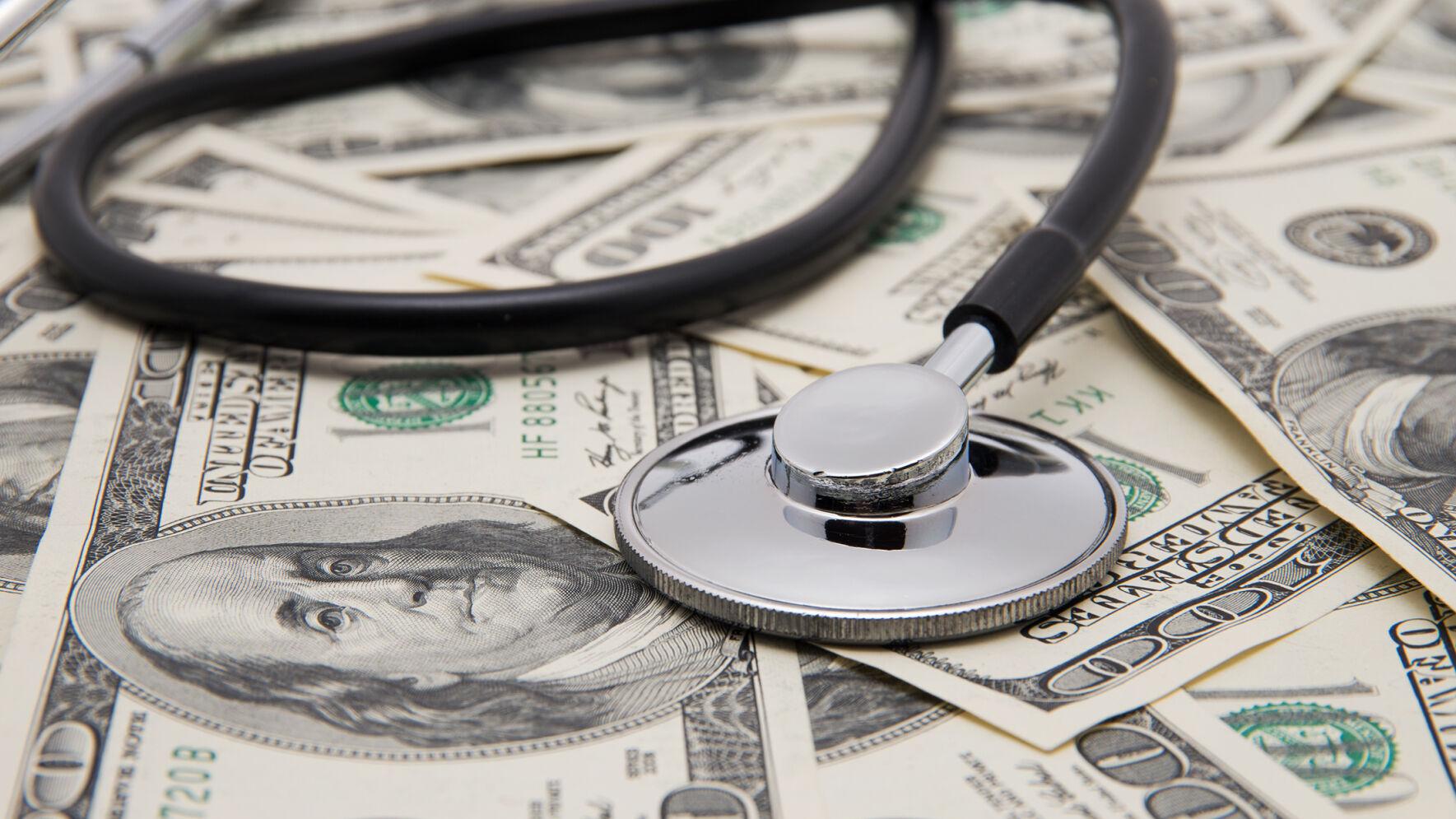 Opinion: Congress must act now to stop Medicare physician pay cuts